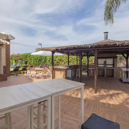 Cubo's Casa El Candil 6 Pax